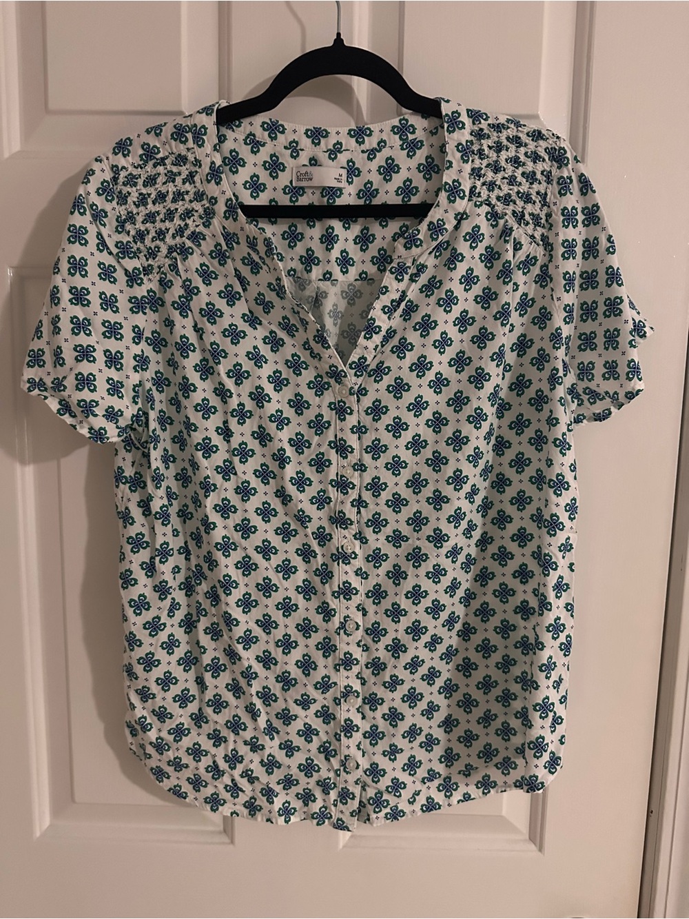 croft & barrow White Blouse with Teal Geometric Print